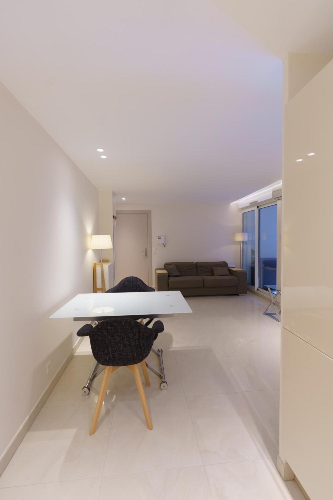 Appartement Cannes: Superbe De Type T2 Pour 4 Pers