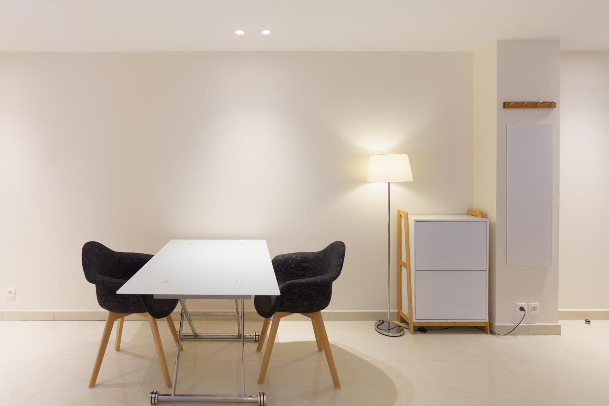 Appartement Cannes: Superbe De Type T2 Pour 4 Pers *